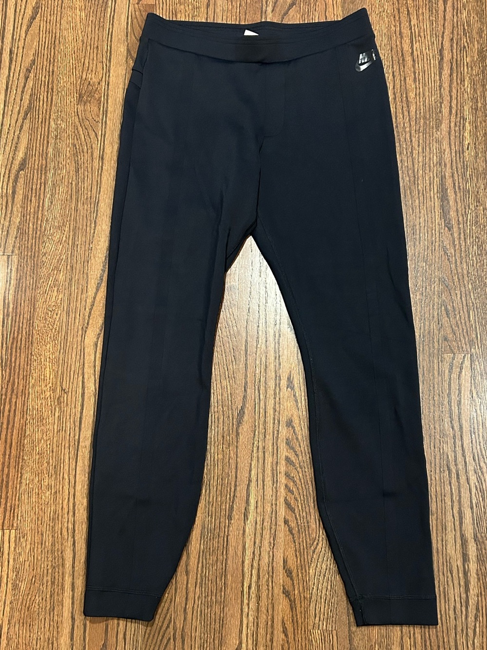 Nike Sportswear Black Tech Fleece Jogger Pants Women’s Medium Zip Pocket